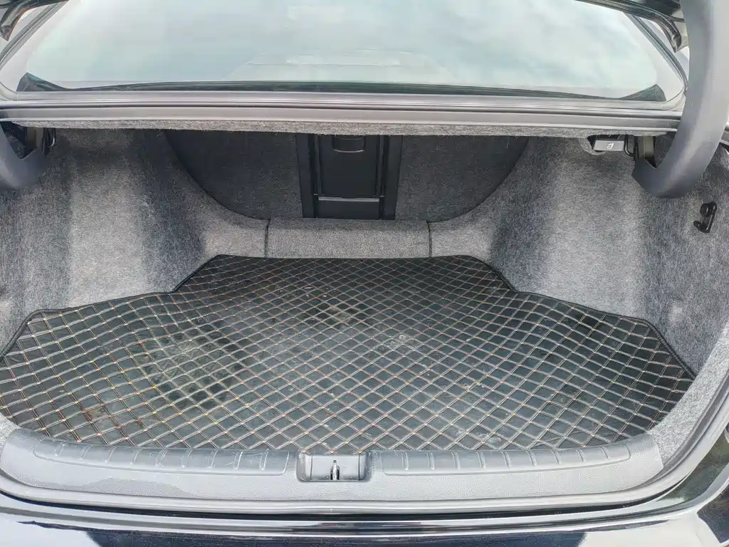 Honda Accord 2023 — фото 13