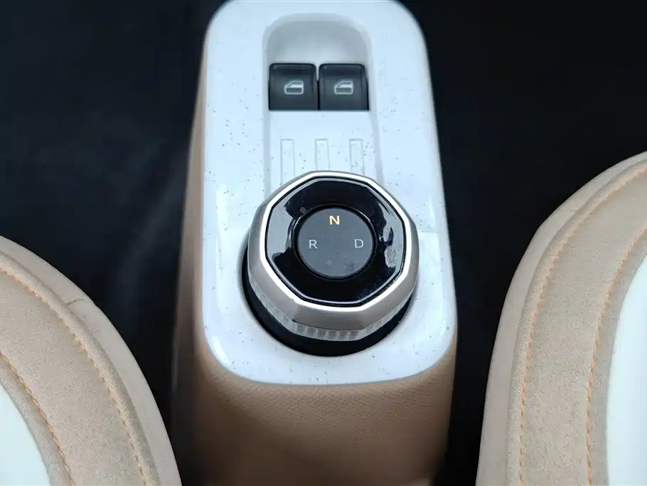 Geely Galaxy Panda 2023 — фото 16