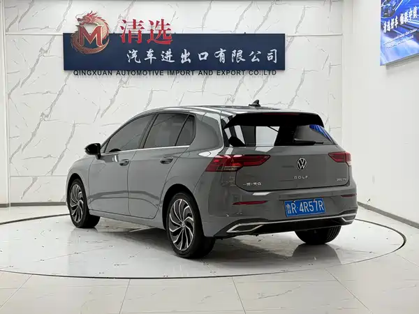 Volkswagen Golf 2022