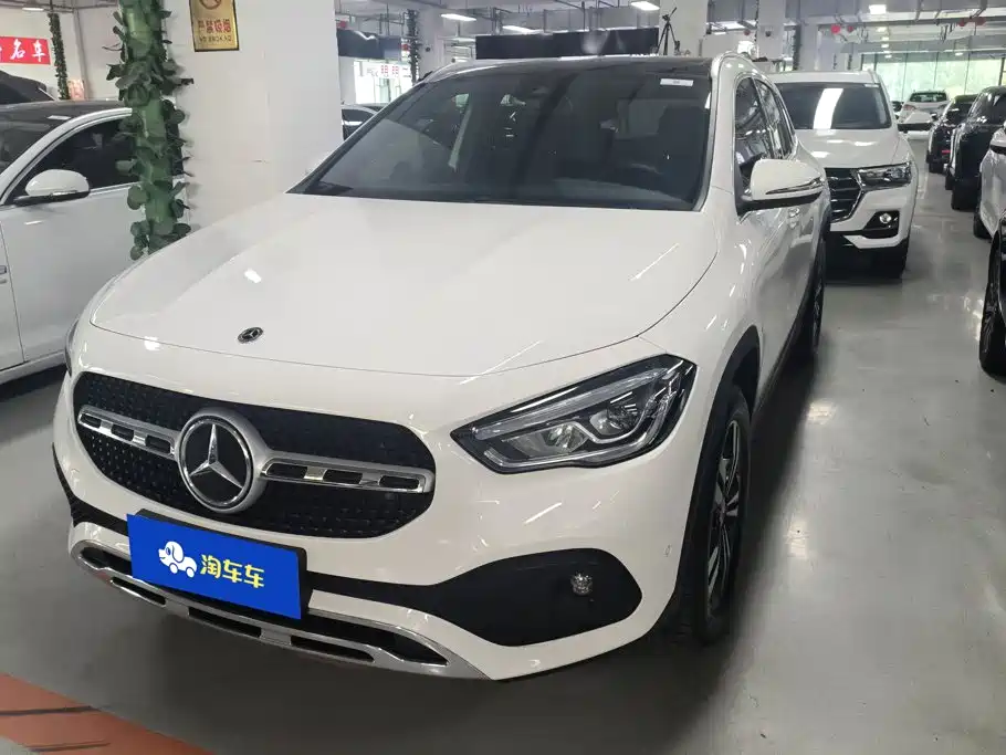 Mercedes-Benz GLA 2022 — фото 1