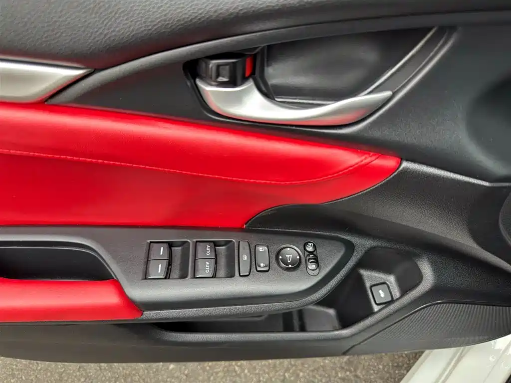 Honda Civic 2020 — фото 12
