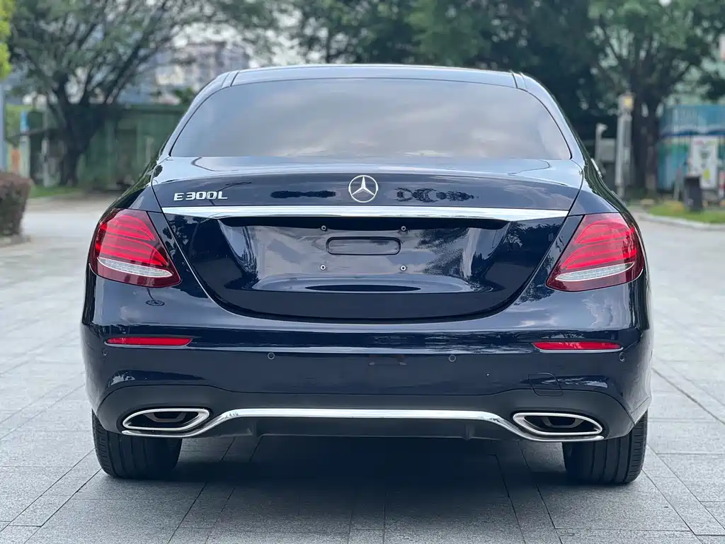 Mercedes-Benz E-Class 2020 — фото 24