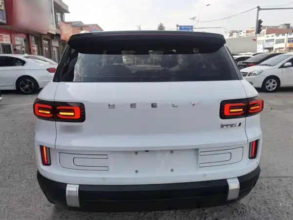 Geely ICON 2024