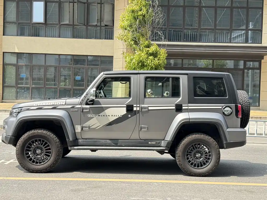 BAIC BJ40 2023 — фото 16
