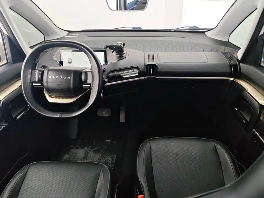 Baojun Kiwi EV 2022 — фото 12