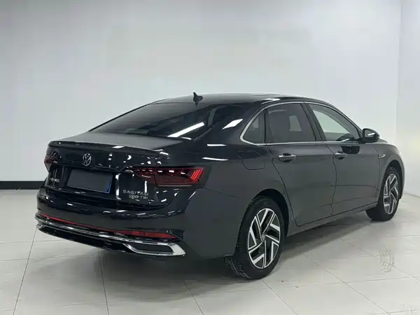 Volkswagen Sagitar 2022
