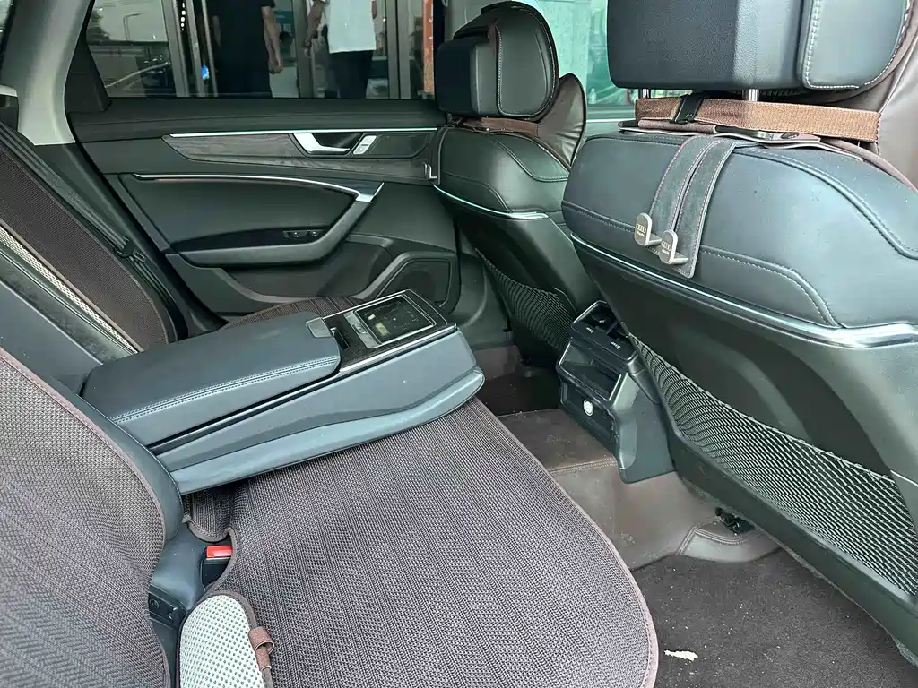 Audi A6L 2020
