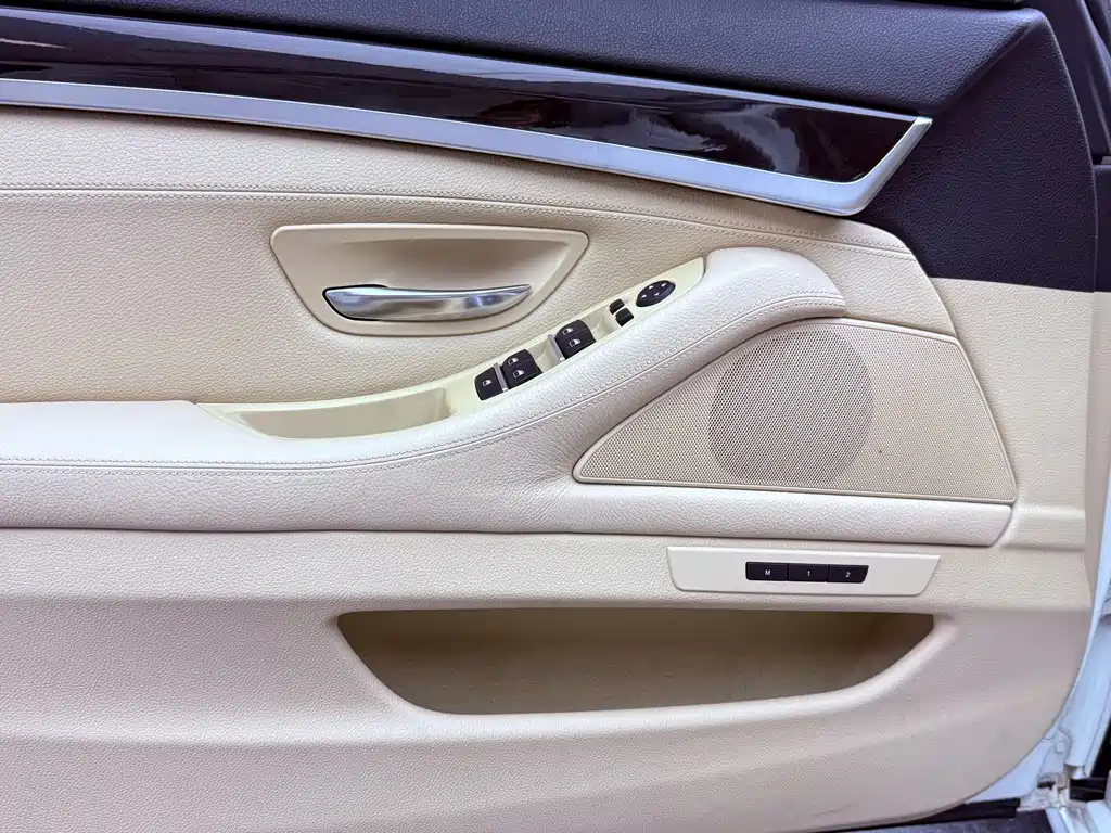 BMW 5 Series 2013 — фото 8