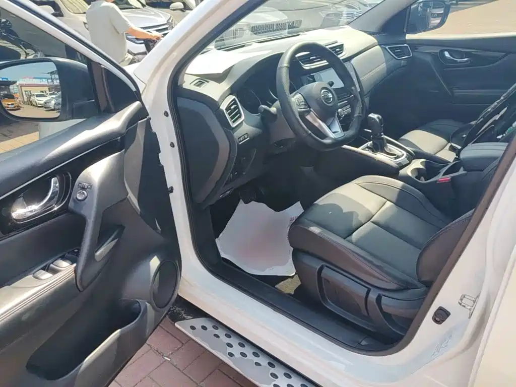 Nissan Qashqai 2022 — фото 16