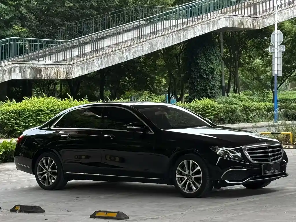 Mercedes-Benz E-Class 2019 — фото 3