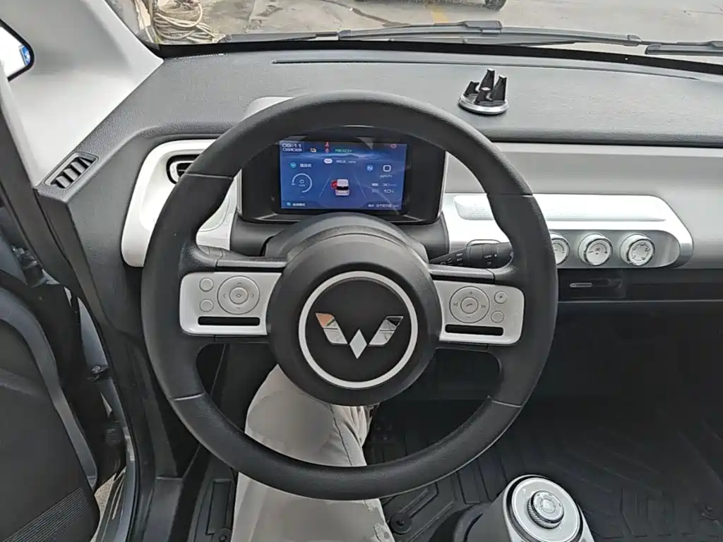 Wuling Air ev Clear Sky 2024 — фото 11
