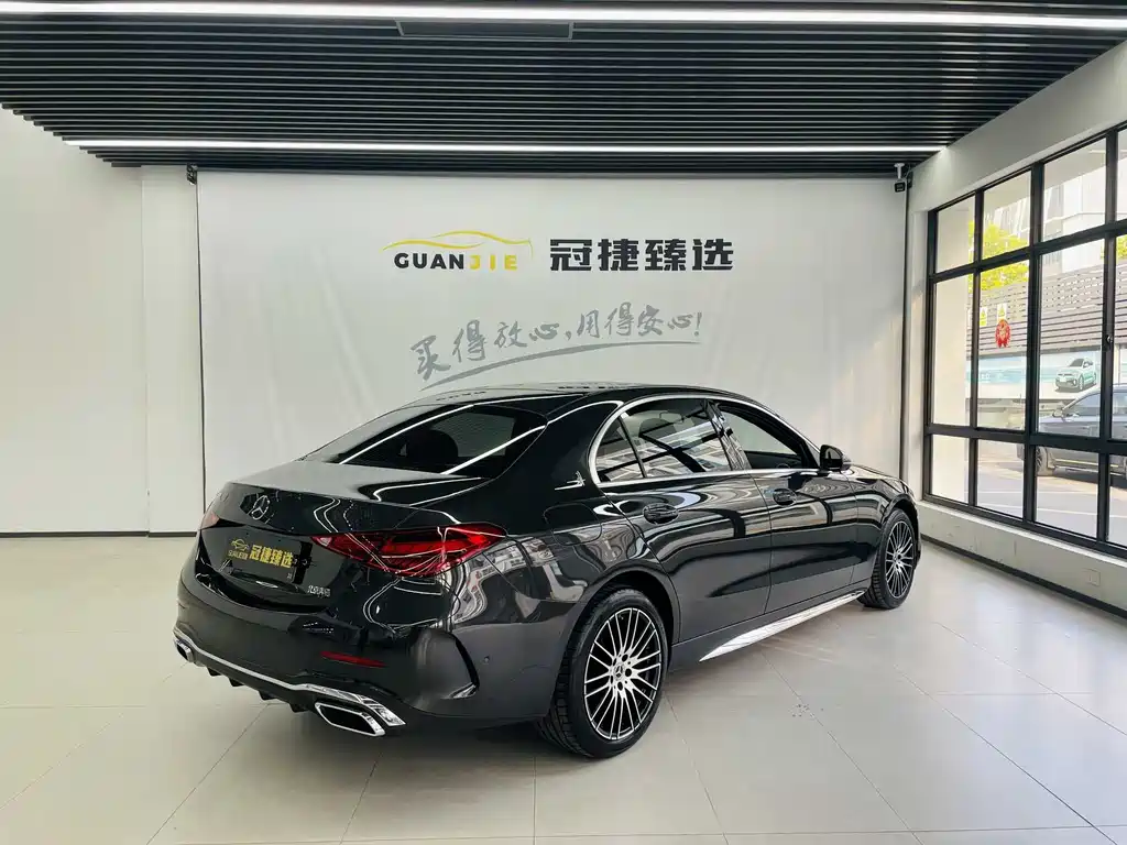 Mercedes-Benz C-Class 2025 — фото 17