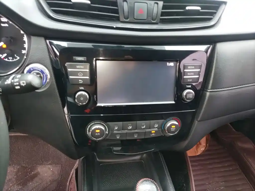 Nissan X-Trail 2018 — фото 13