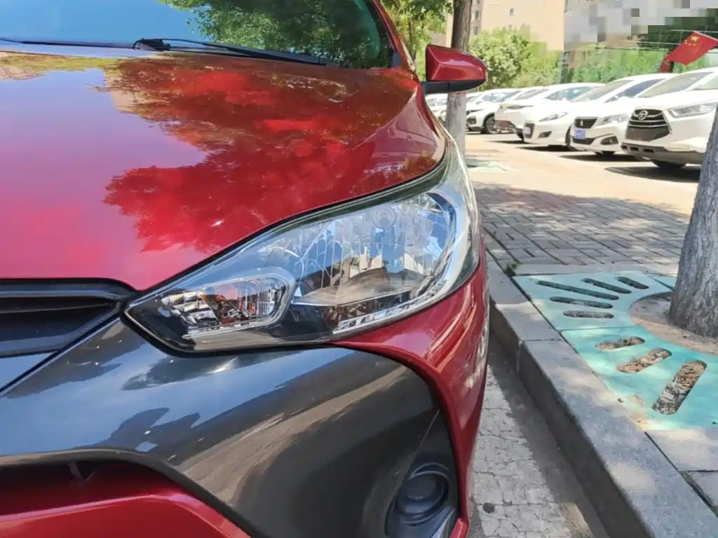 Toyota Yaris L 2018 — фото 24