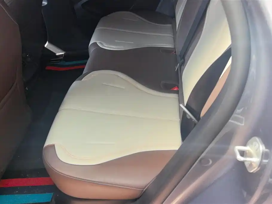 BYD Qin PLUS 2025 — фото 11
