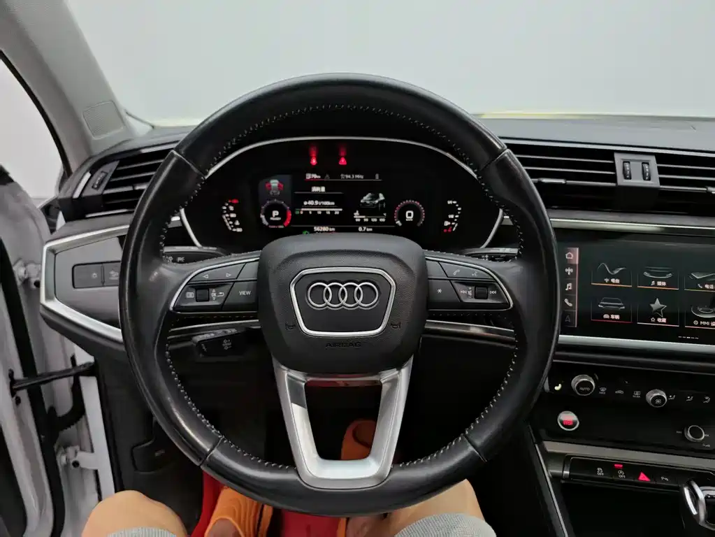 Audi Q3 2022 — фото 20
