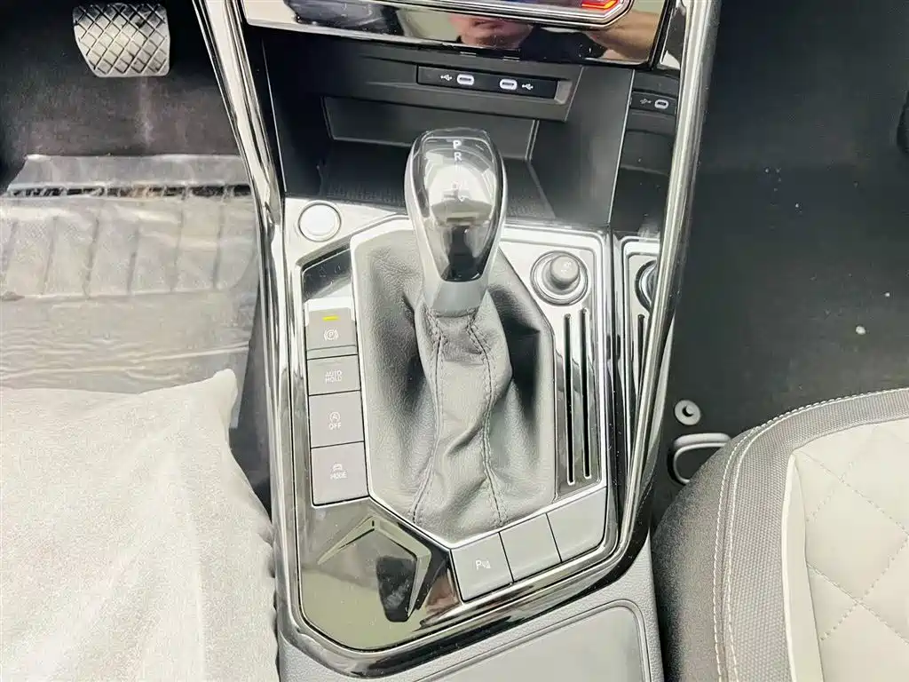 Volkswagen Tayron — фото 17