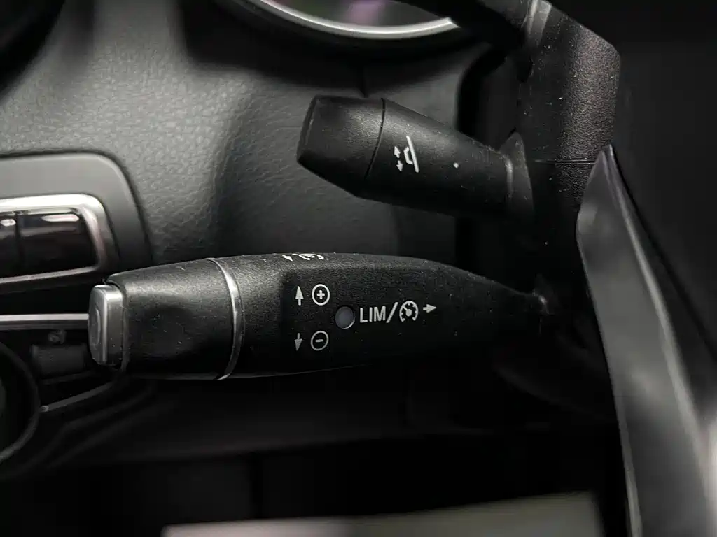 Mercedes-Benz C-Class 2016 — фото 35