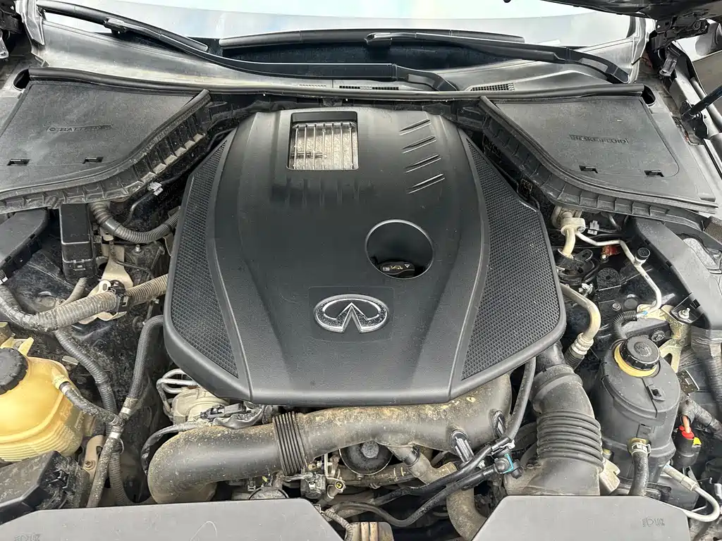 Infiniti Q50L 2018 — фото 18