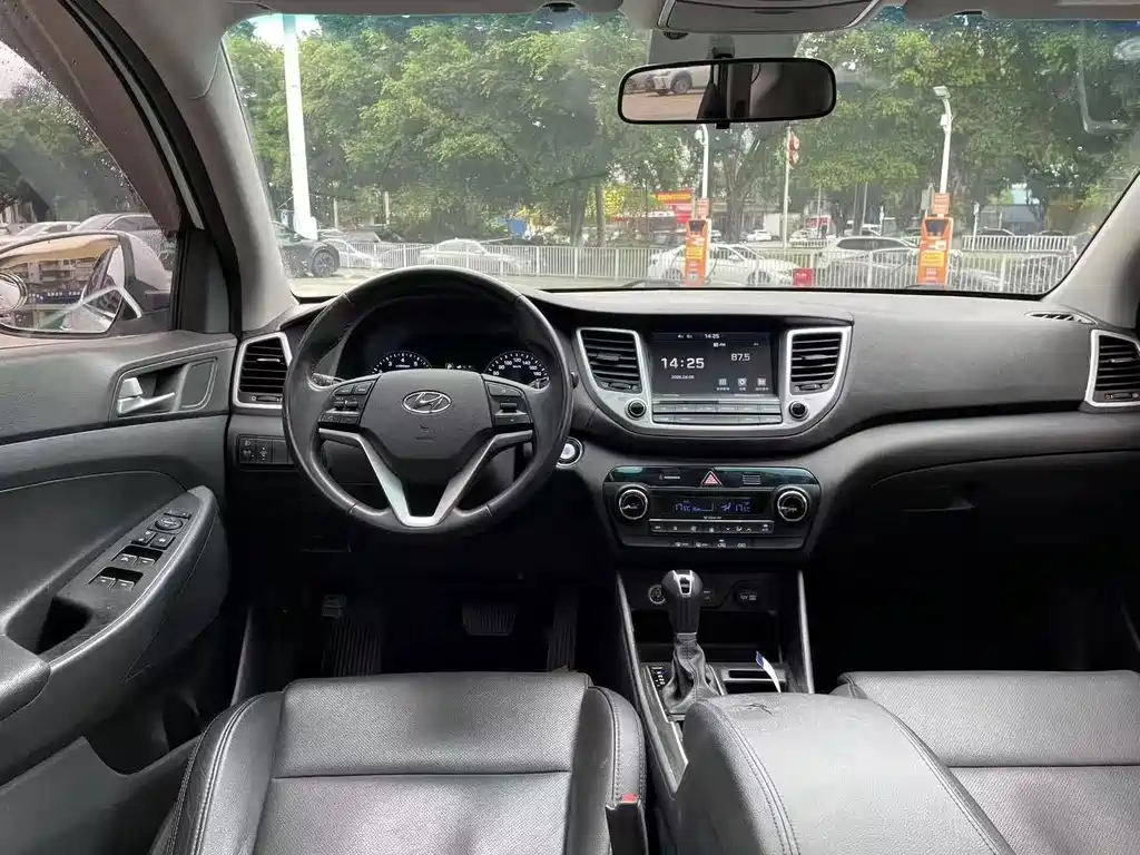 Hyundai Tucson 2016 — фото 14