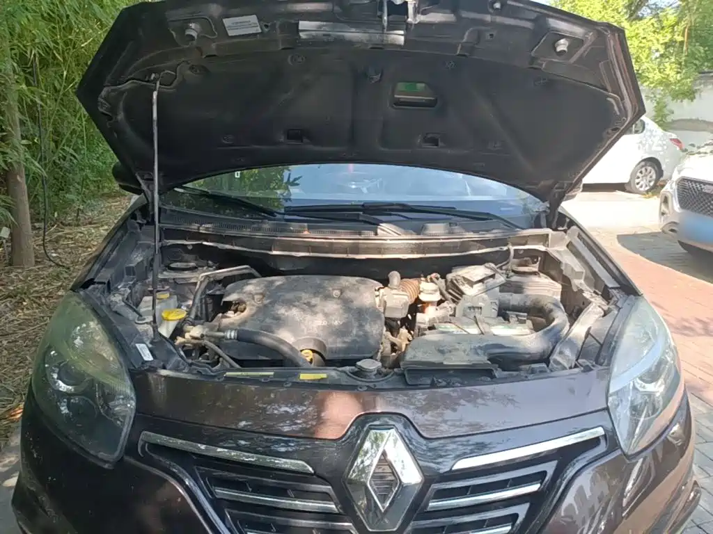 Renault Koleos 2015 — фото 20