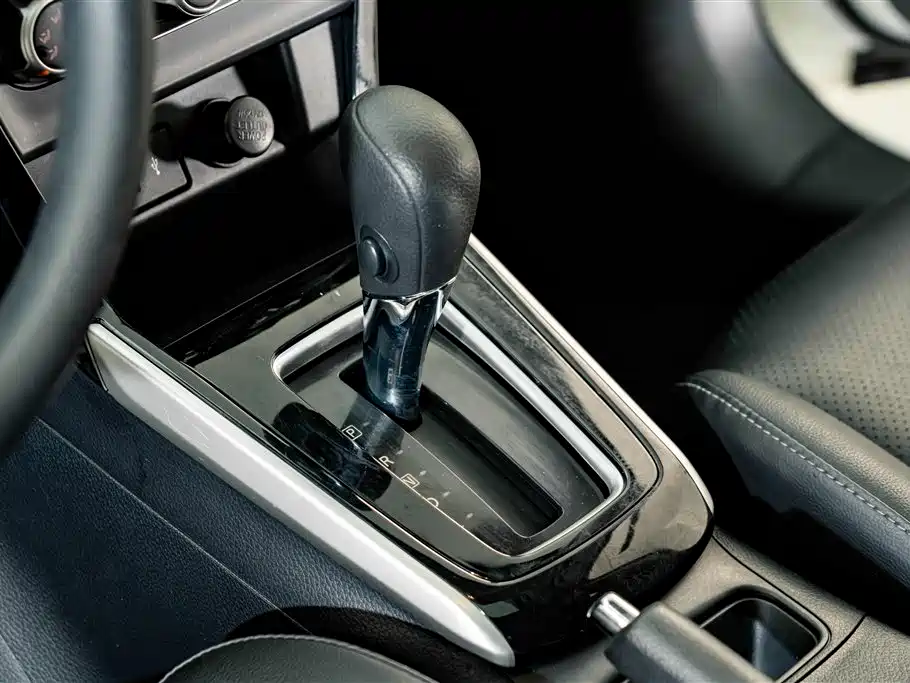 Nissan Sylphy 2021 — фото 11