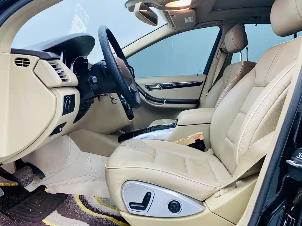 Mercedes-Benz R-Class 2015 — фото 15