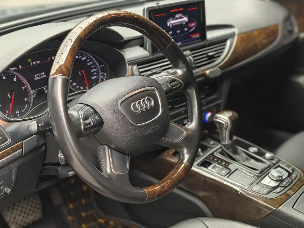 Audi A6L 2013 — фото 4