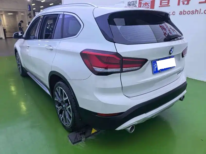 BMW X1 2021 — фото 4