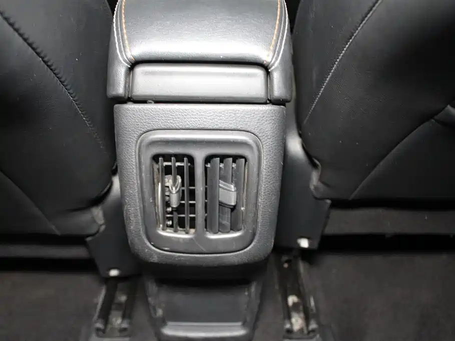 Jeep Compass 2017 — фото 10
