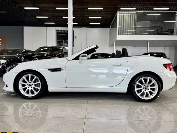 Mercedes-Benz SLC 2018