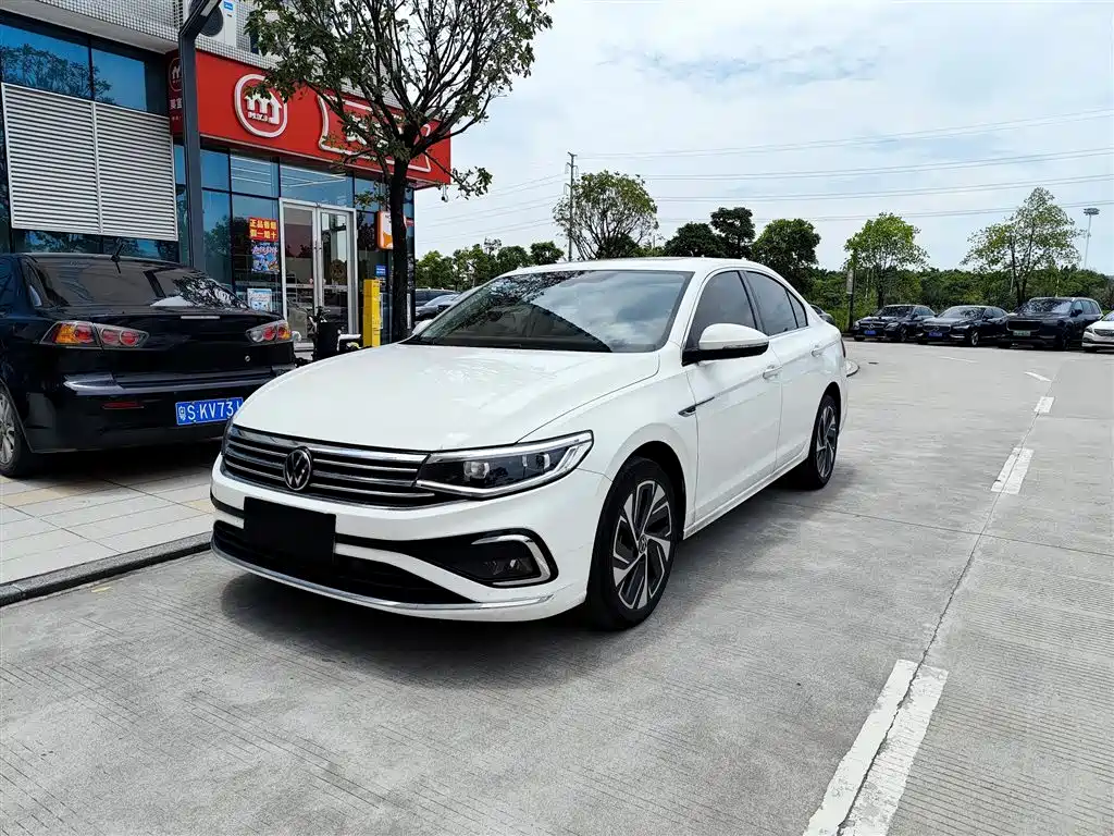 Volkswagen Bora 2024