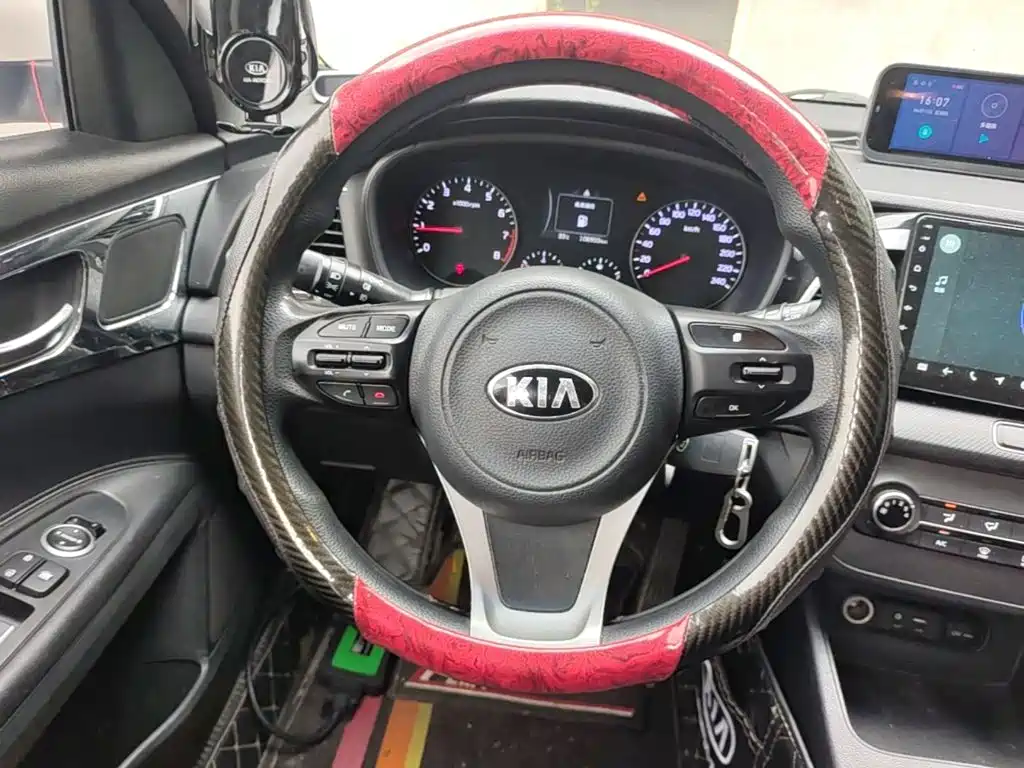 Kia K4 2015 — фото 11