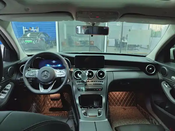 Mercedes-Benz C-Class 2020