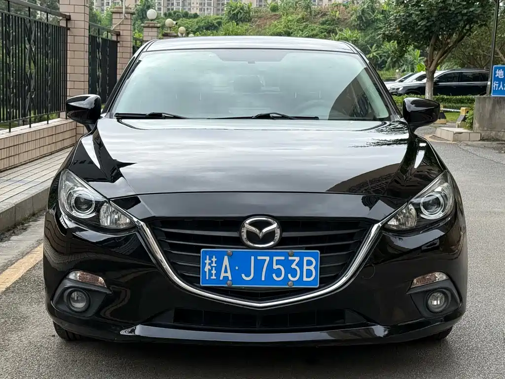 Mazda 3 Axela 2016