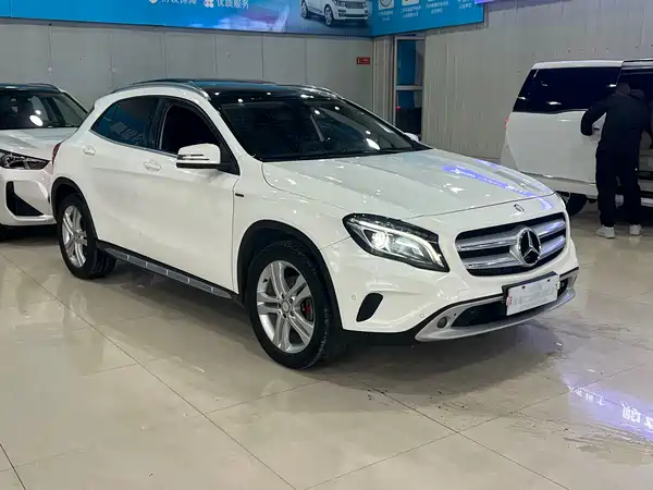 Mercedes-Benz GLA 2017