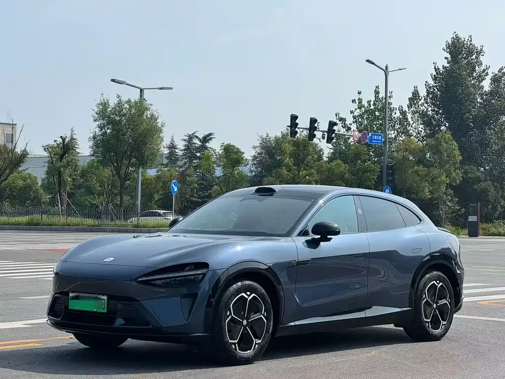 Xiaomi YU7 2025 — фото 1
