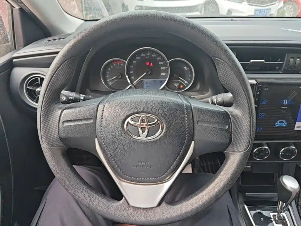 Toyota Corolla 2019 — фото 11