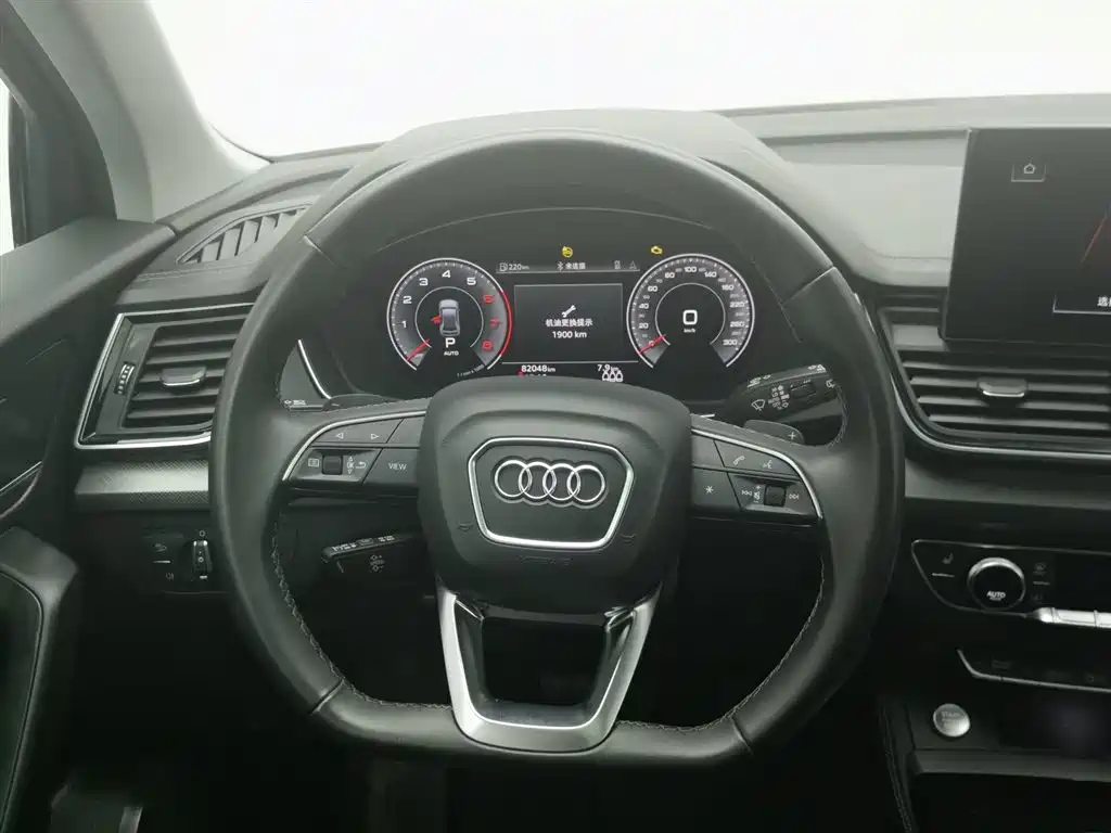 Audi Q5L 2021 — фото 11