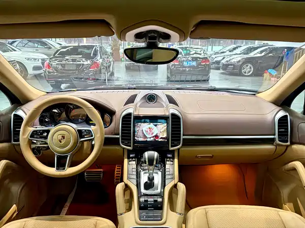 Porsche Cayenne 2014