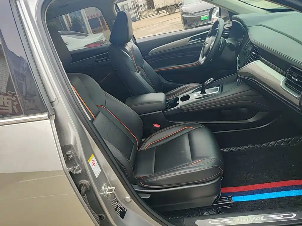 Haval F7 2021 — фото 17