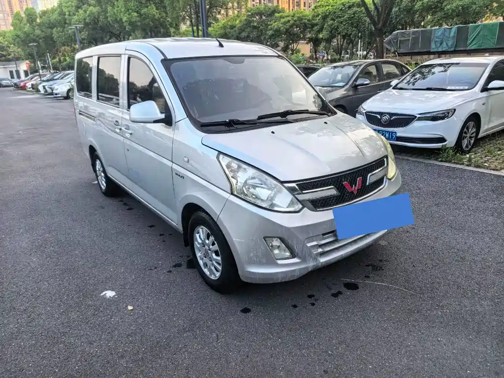 Wuling Rongguang V 2017 — фото 3