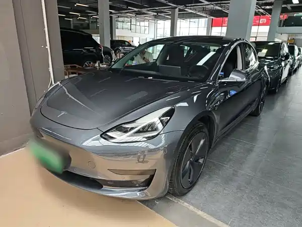 Tesla Model 3 2020