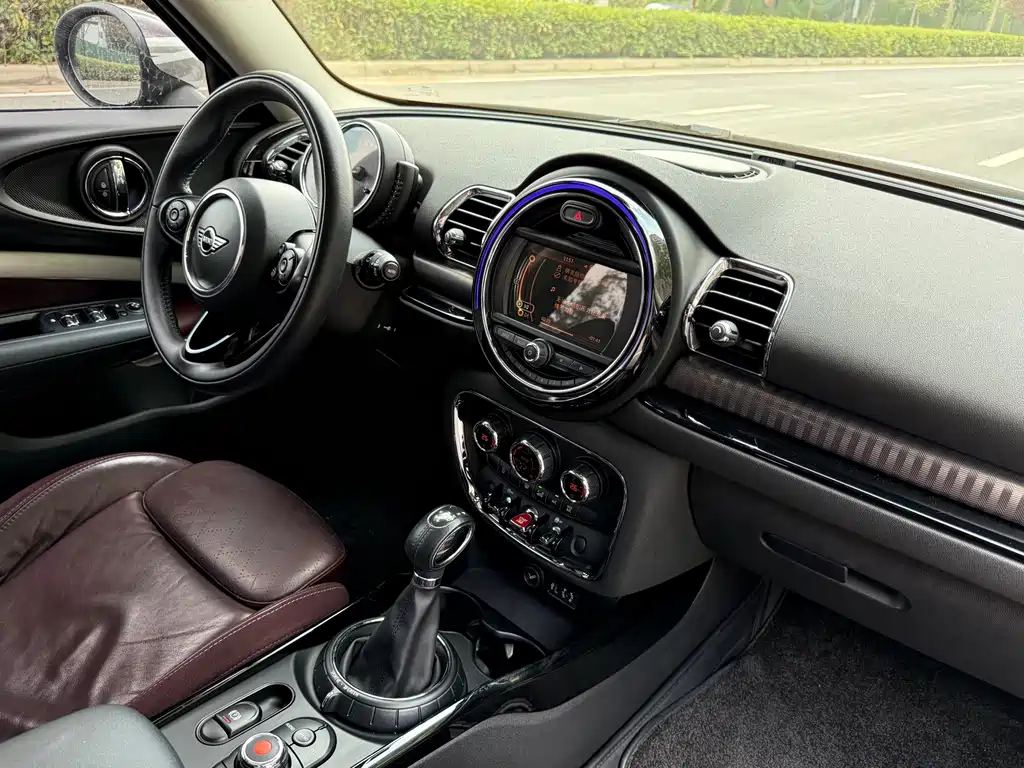 MINI Clubman 2017 — фото 13