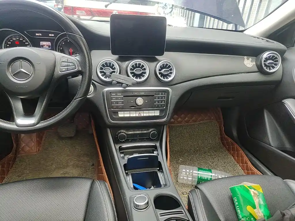 Mercedes-Benz GLA 2017 — фото 13