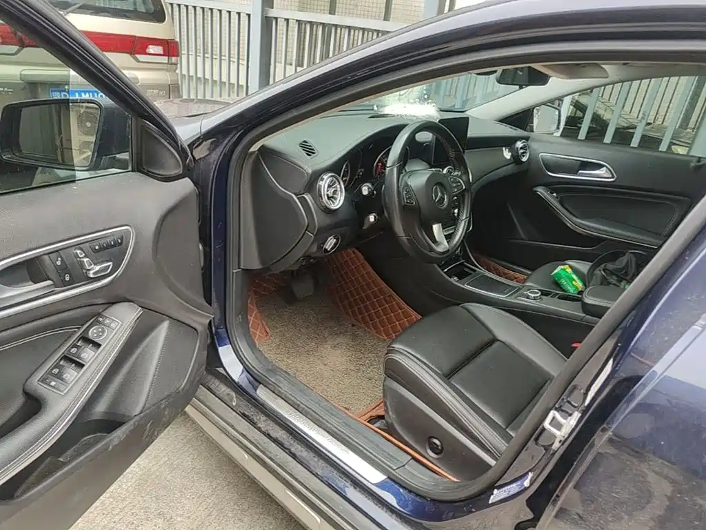 Mercedes-Benz GLA 2017 — фото 16
