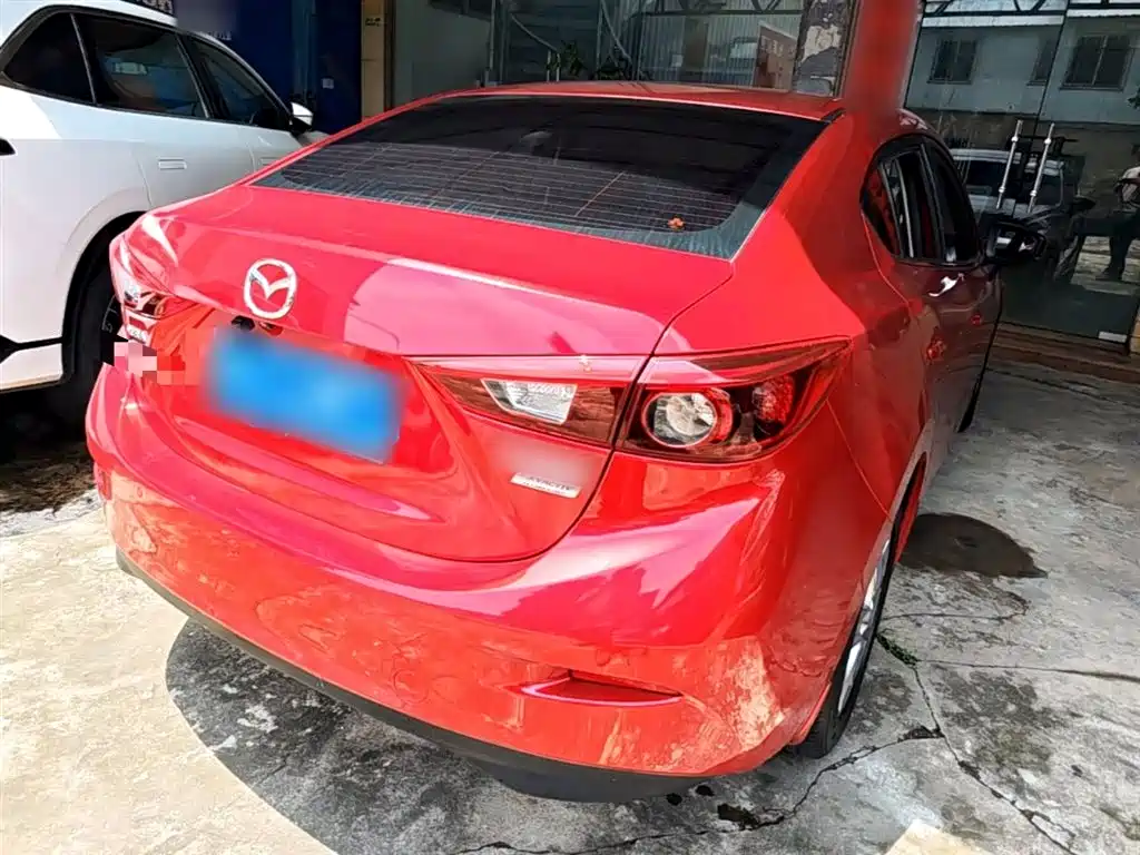 Mazda 3 Axela 2018 — фото 7
