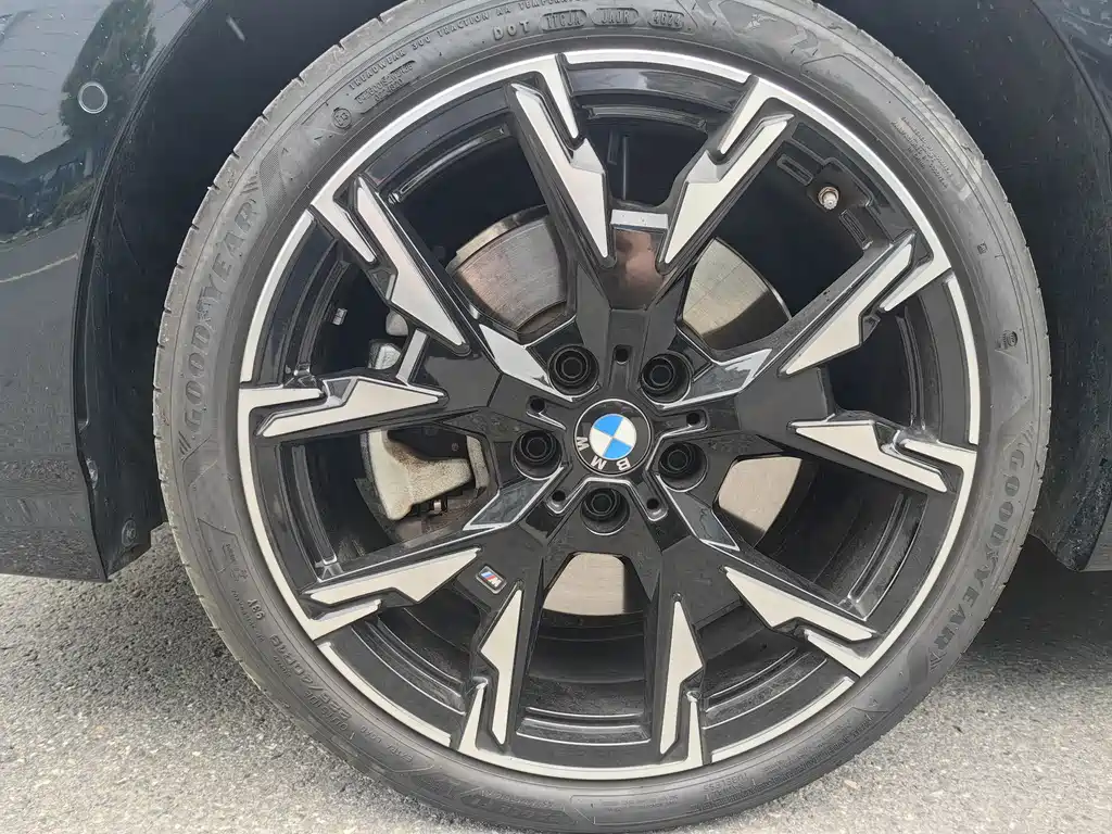 BMW 2 Series 2025 — фото 18