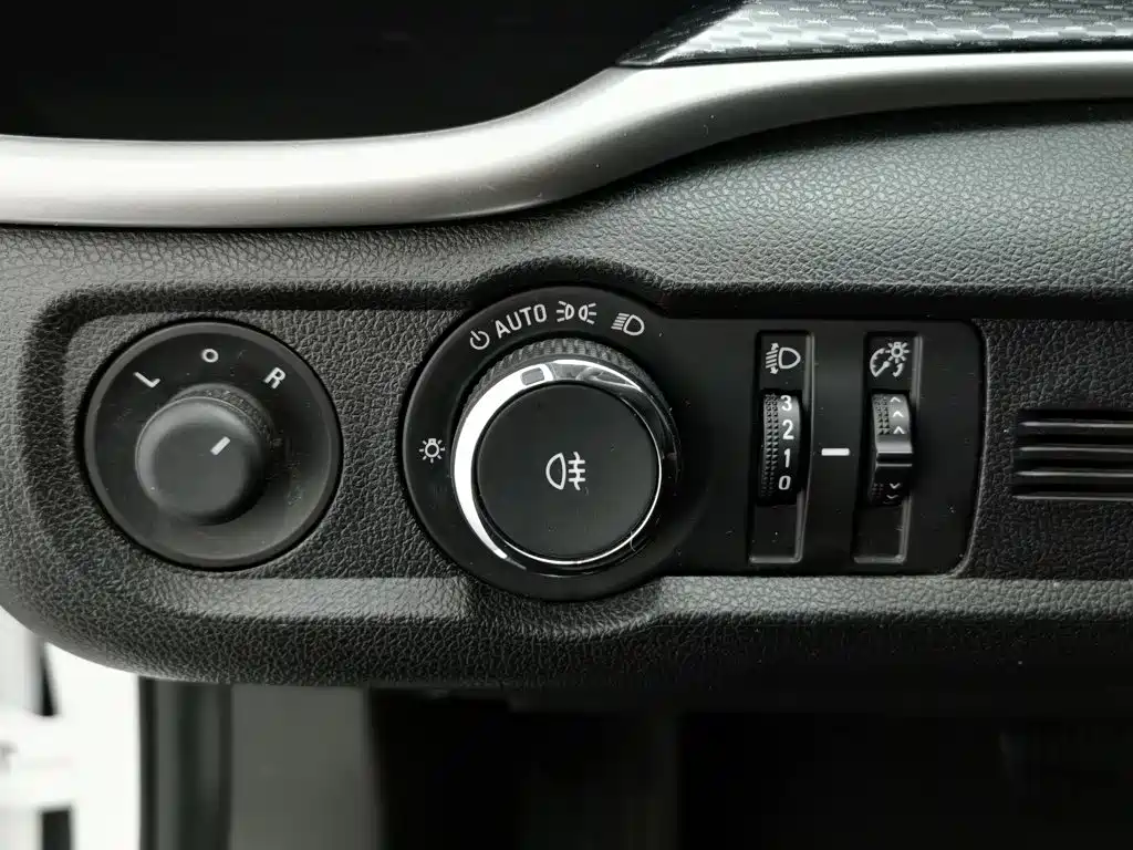 Buick Excelle 2021 — фото 21