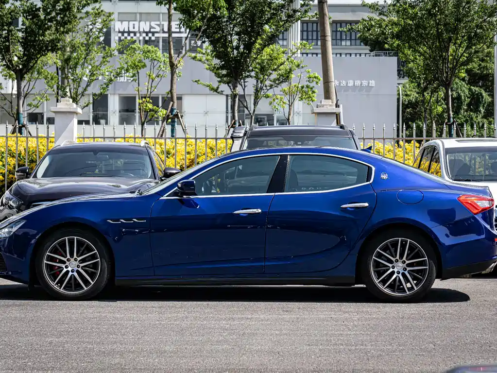 Maserati Ghibli 2015 — фото 8